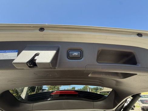 Used 2020 Hyundai Santa Fe SEL FWD image 34