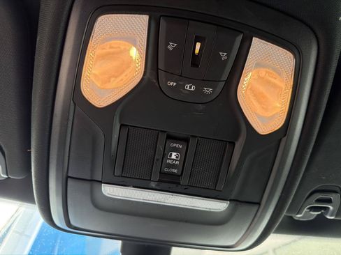 Used 2021 RAM 1500 Big Horn AWD/4WD image 25