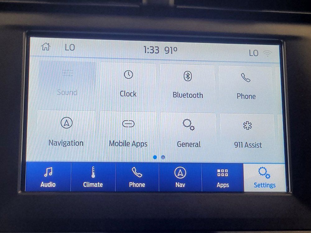 Used 2020 Ford Fusion SE FWD image 25