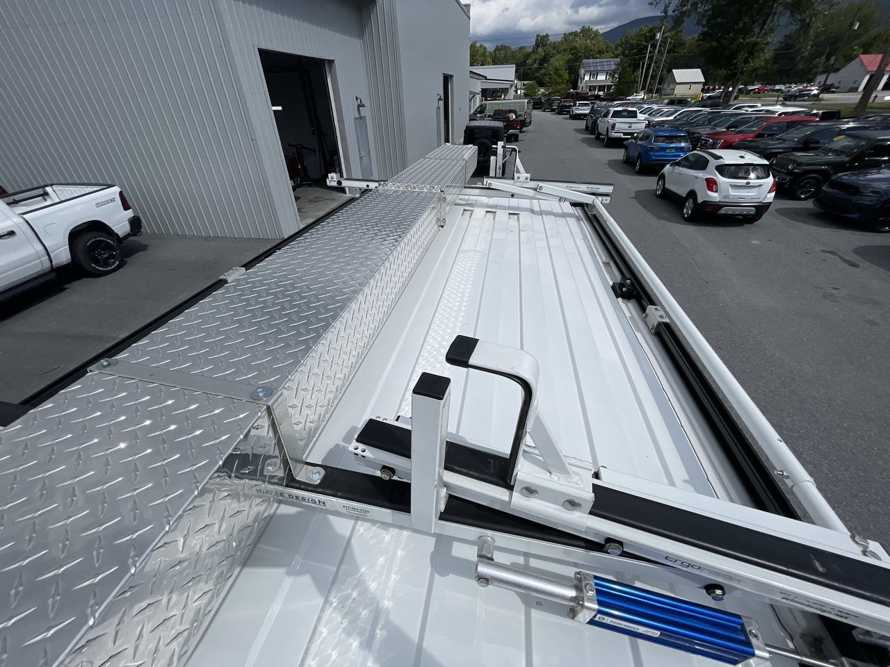 Used 2025 RAM ProMaster 2500 FWD image 41