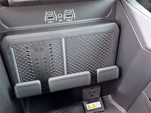 New 2026 RAM 1500 Big Horn AWD/4WD image 19