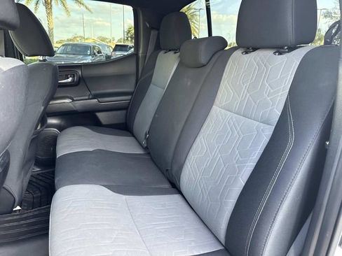 Used 2020 Toyota Tacoma TRD Off-Road image 16