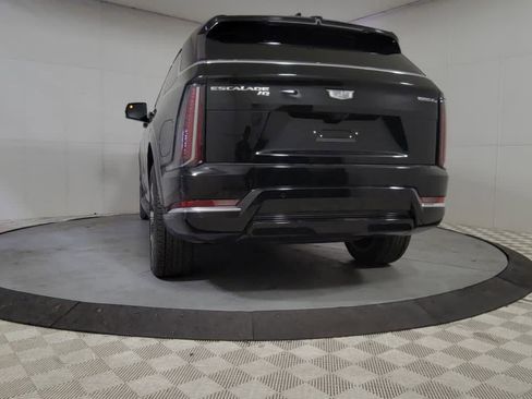 New 2025 Cadillac Escalade IQ Luxury 2 image 6