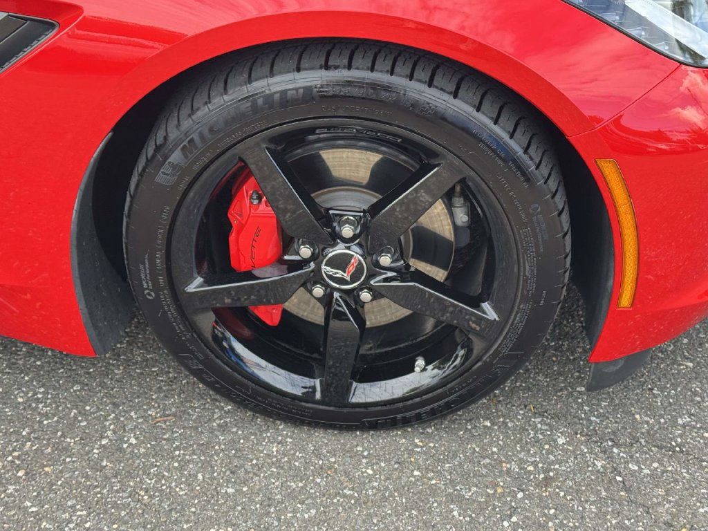 Used 2015 Chevrolet Corvette Stingray Coupe RWD image 8