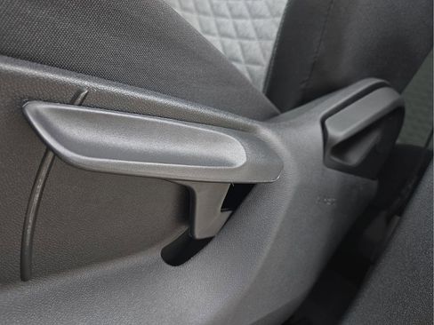 New 2026 Volkswagen Tiguan S image 17