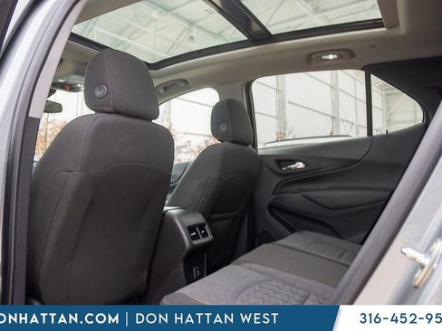 Used 2023 Chevrolet Equinox LT image 21