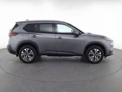 Used 2024 Nissan Rogue SV FWD image 8