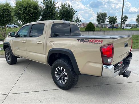 Used 2017 Toyota Tacoma TRD Off-Road w/ Tow Package (A/T) AWD/4WD image 71