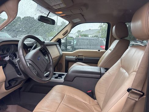 Used 2013 Ford F250 Lariat w/ Chrome Pkg AWD/4WD image 13