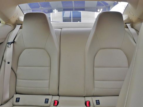 Used 2014 Mercedes-Benz C 250 Coupe image 25