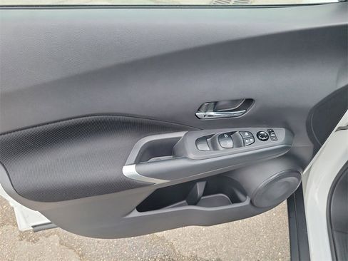 Certified 2023 Nissan Kicks SV image 15