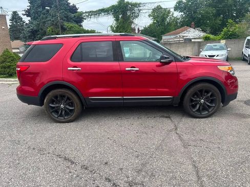 Used 2012 Ford Explorer XLT AWD/4WD image 4