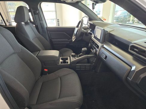 Certified 2026 Toyota 4Runner SR5 AWD/4WD image 42
