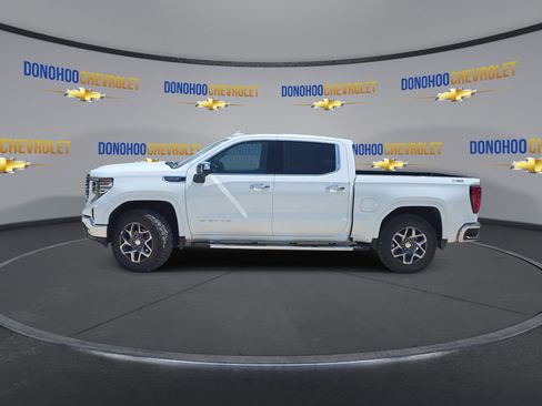 Used 2026 GMC Sierra 1500 SLT w/ SLT Premium Plus Package AWD/4WD image 5
