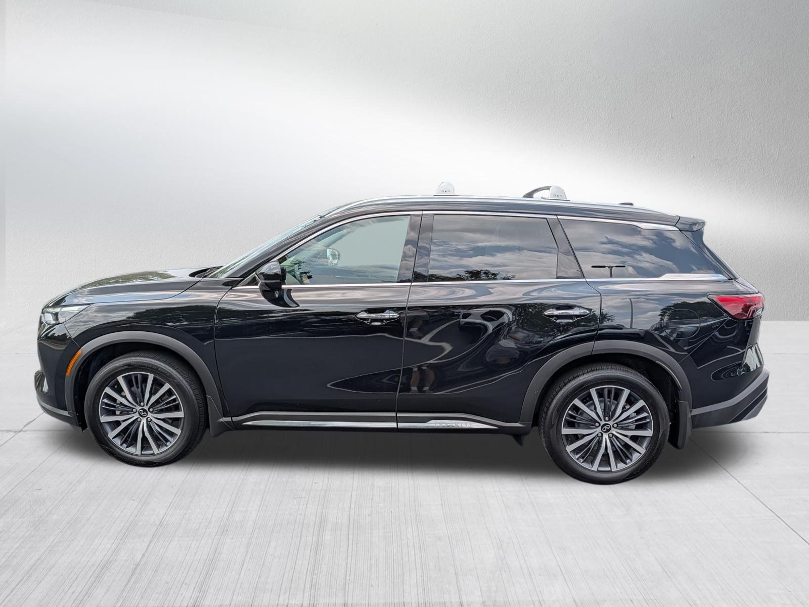 Certified 2025 INFINITI QX60 Sensory w/ Vision Package AWD/4WD image 4