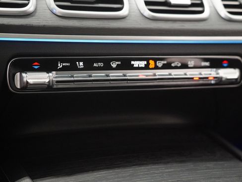 Certified 2024 Mercedes-Benz GLS 450 4MATIC image 26