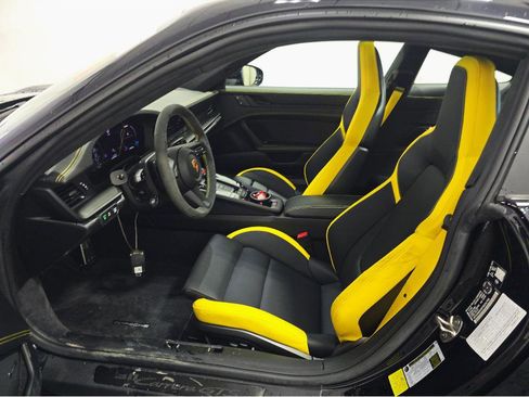 Used 2026 Porsche 911 Carrera GTS image 7