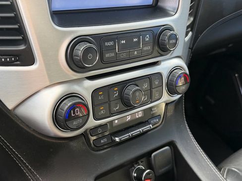 Used 2019 GMC Yukon XL SLE w/ Convenience Package RWD image 11