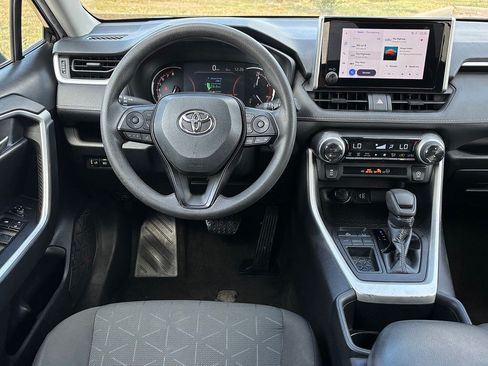Used 2023 Toyota RAV4 XLE FWD image 10