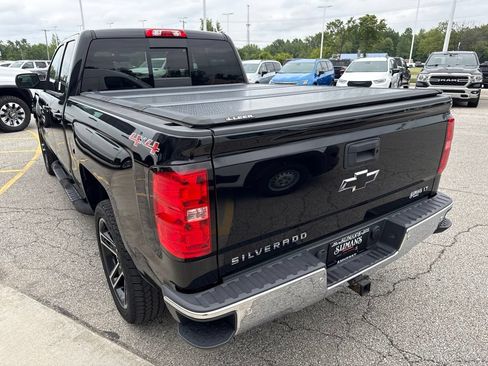 Used 2017 Chevrolet Silverado 1500 LT w/ LPO, Black Pack AWD/4WD image 7