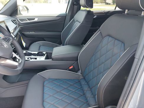 New 2026 Volkswagen Atlas Cross Sport SEL Premium R-Line AWD/4WD image 12