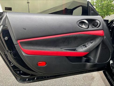 Certified 2024 Nissan Z Performance w/ Floor Mat Package RWD image 19