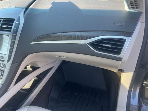 Used 2019 Lincoln MKZ Reserve image 26