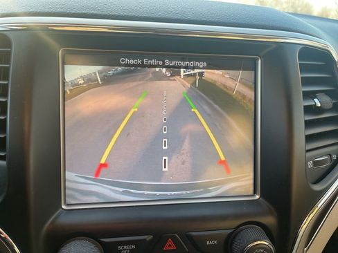 Used 2014 Jeep Grand Cherokee Limited image 9