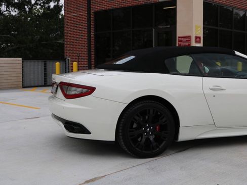 Used 2014 Maserati GranTurismo MC RWD image 44
