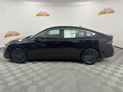 New 2026 Nissan Sentra SV w/ SV Convenience Package image 2