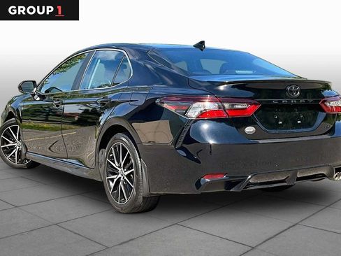 Used 2023 Toyota Camry SE w/ Blackout Package (TMS) FWD image 11