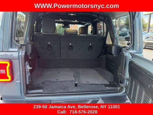 Used 2025 Jeep Wrangler Unlimited Sahara w/ Safety Group AWD/4WD image 10