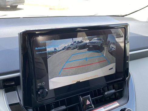 Used 2026 Toyota Corolla LE image 8