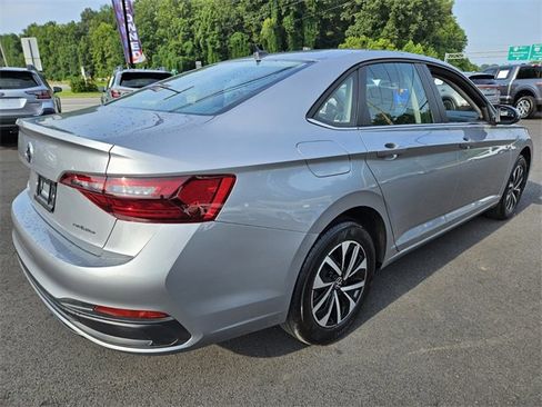 Used 2024 Volkswagen Jetta S image 7