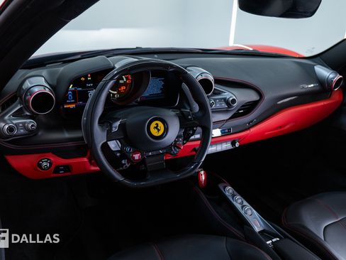 Used 2022 Ferrari F8 Tributo RWD image 29