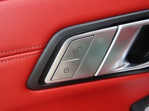 Used 2025 BMW M3 w/ M Carbon Exterior Package RWD image 41