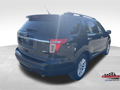 Used 2014 Ford Explorer XLT w/ Equipment Group 202A image 4