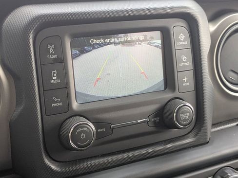 Used 2019 Jeep Wrangler Unlimited Sport S image 21