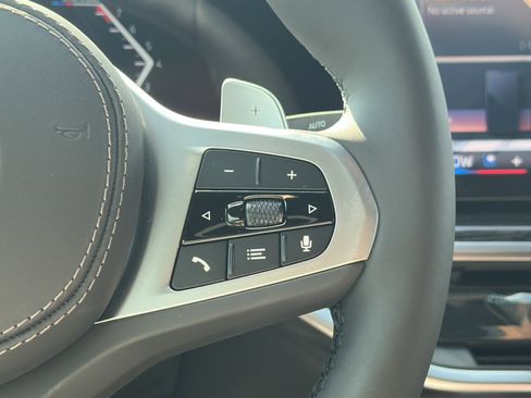 New 2026 BMW X6 xDrive40i w/ Climate Comfort Package image 18