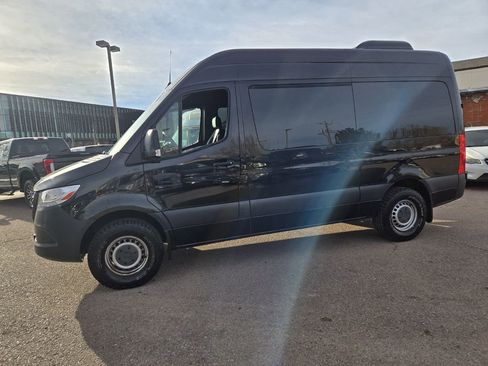 Used 2019 Mercedes-Benz Sprinter 2500 image 5