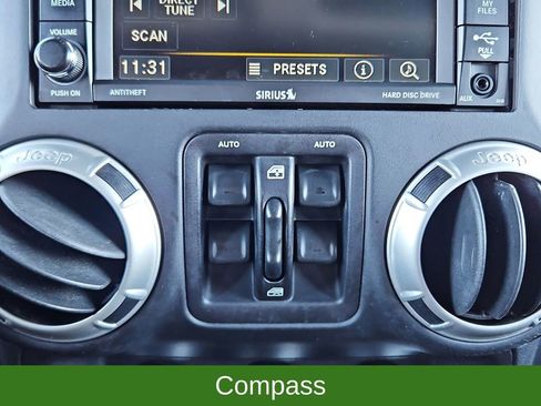 Used 2017 Jeep Wrangler Unlimited Rubicon w/ Connectivity Group image 16