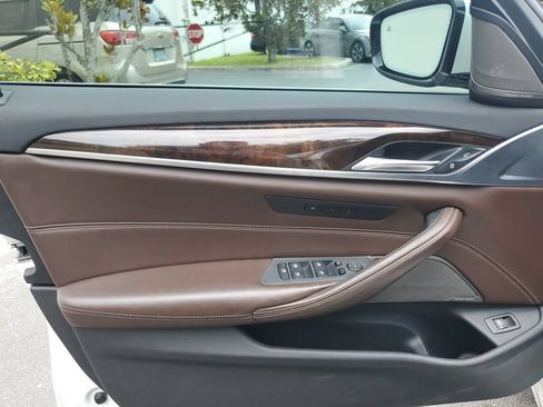 Used 2018 BMW 540i xDrive AWD/4WD image 19
