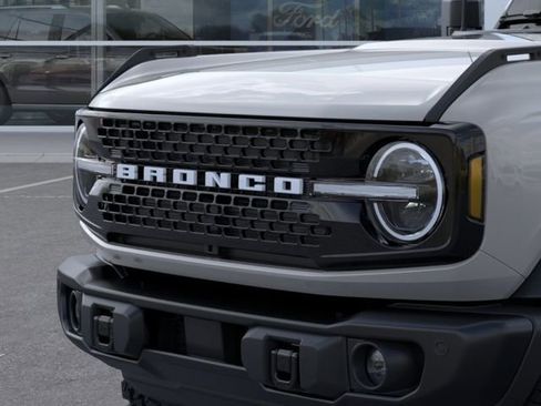 New 2026 Ford Bronco Badlands AWD/4WD image 19