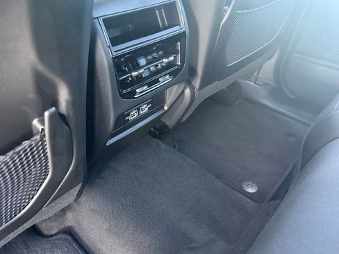 Certified 2025 Jeep Grand Cherokee Laredo X image 27