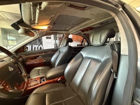 Used 2005 Maybach 57 RWD image 13