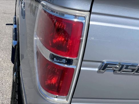 Used 2013 Ford F150 XLT w/ Luxury Equipment Group RWD image 27