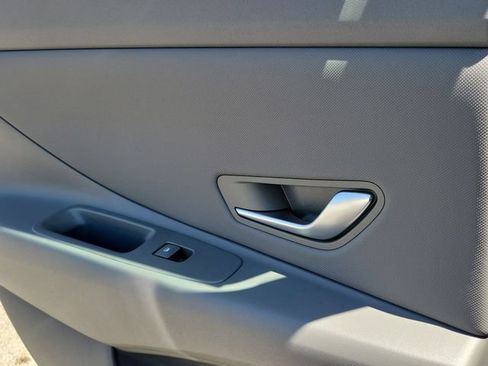 New 2026 Hyundai Elantra Sport FWD image 23