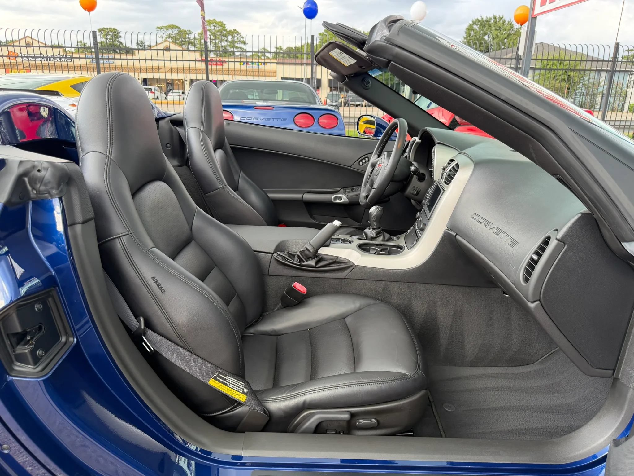 Used 2005 Chevrolet Corvette Coupe w/ Preferred Equipment Group RWD image 19