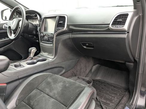 Used 2017 Jeep Grand Cherokee Trailhawk image 14