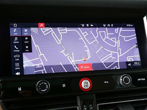 Certified 2025 Porsche Macan image 15